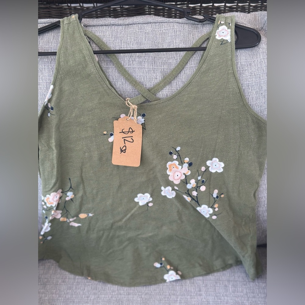 Loft Tank Size Small - New without tags!